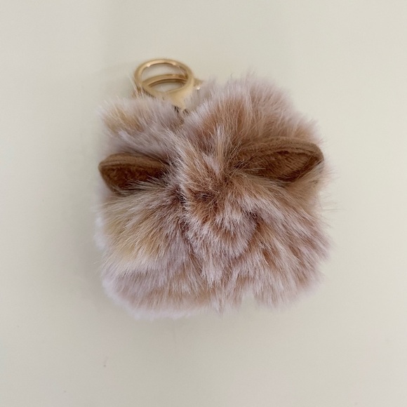 Fuzzy Brown Pom Pom Animal Keychain Accessory - Picture 13 of 14